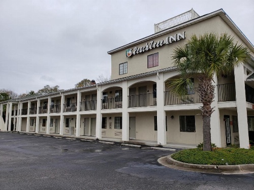 Peach Tree Inn image 18