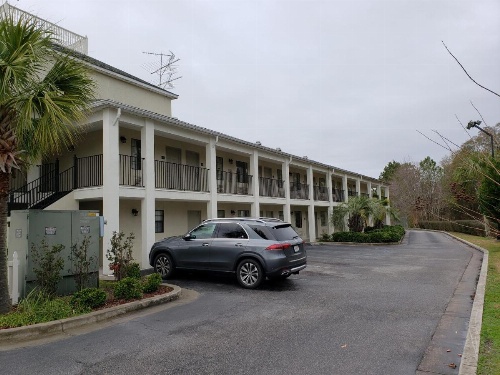 Peach Tree Inn image 19