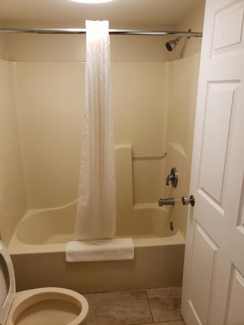 Peach Tree Inn image 4